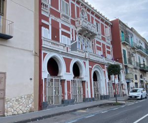 Via Nazionale locale in vendita